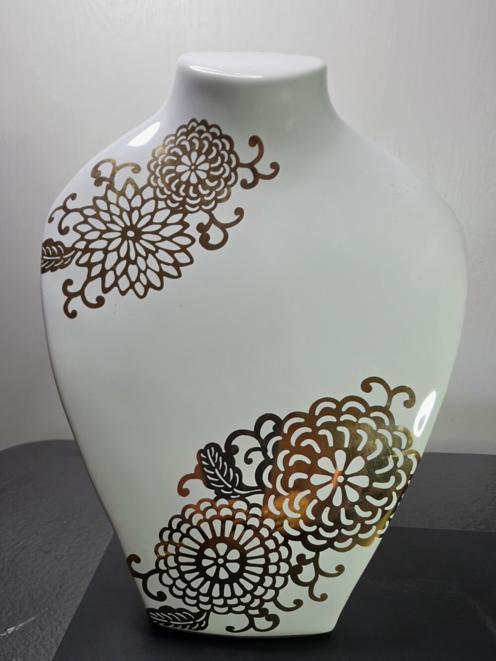Vintage White Ceramic Necklace Display Bust